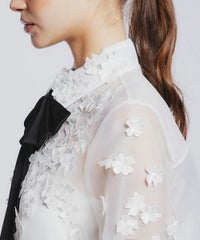 Sov. / オーガンジーフラワーボウタイシャツ TOPS Night STORE 