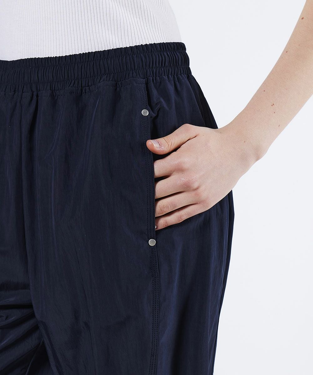 ESSENTIAL / 割縫サテンパンツ(SALE) BOTTOMS Night STORE | ダブル