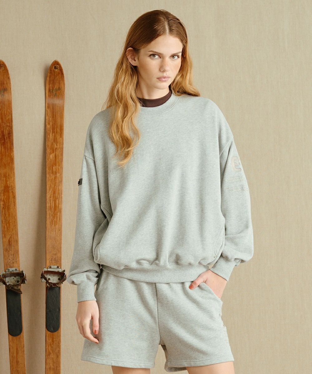 ESSENTIAL / ロゴ裏毛プルオーバー TOPS Night STORE | ダブル
