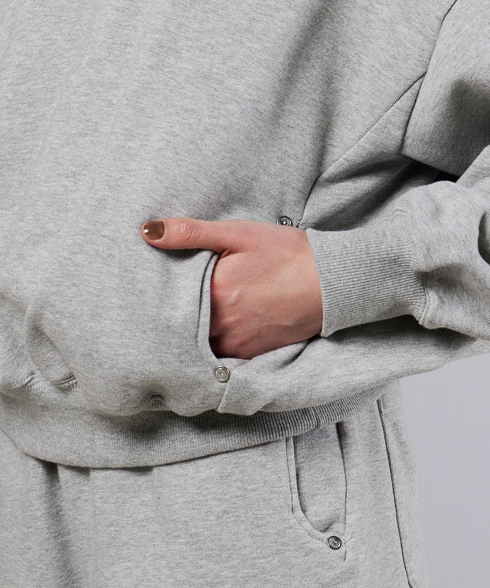 ESSENTIAL / ロゴ裏毛プルオーバー TOPS Night STORE | ダブル ESSENTIAL / ロゴ裏毛プルオーバー TOPS Night STORE | ダブル