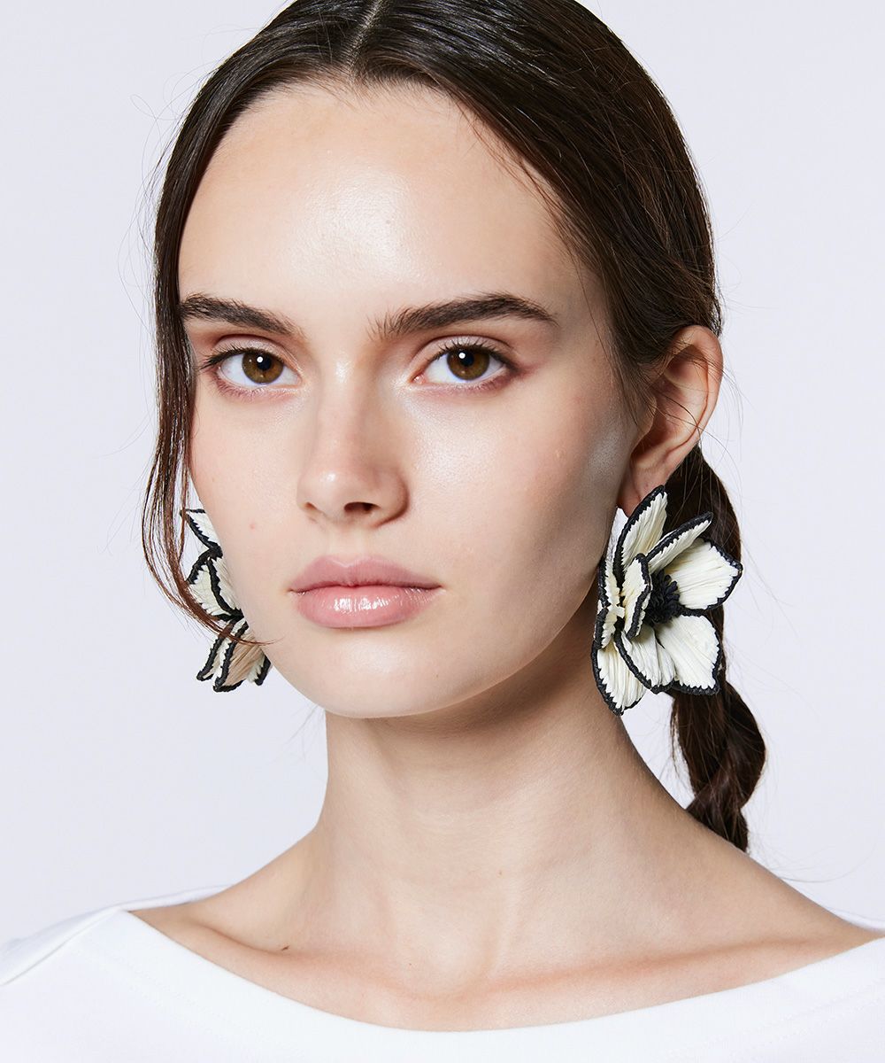 エクリュ×ブラック