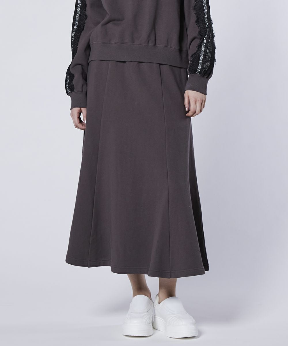 チャコールグレー