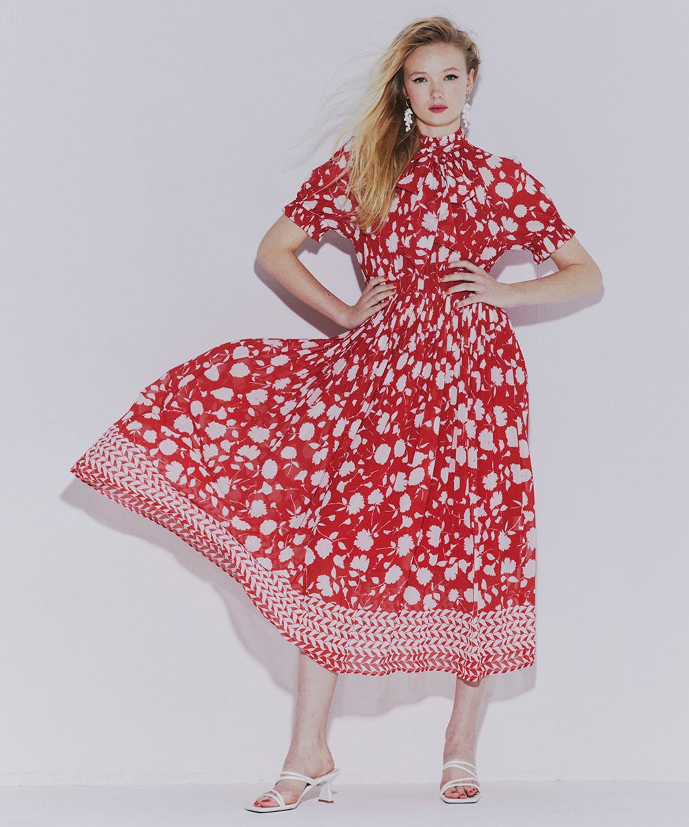 DSC / フラワーシフォンプリーツワンピース DRESS Night STORE