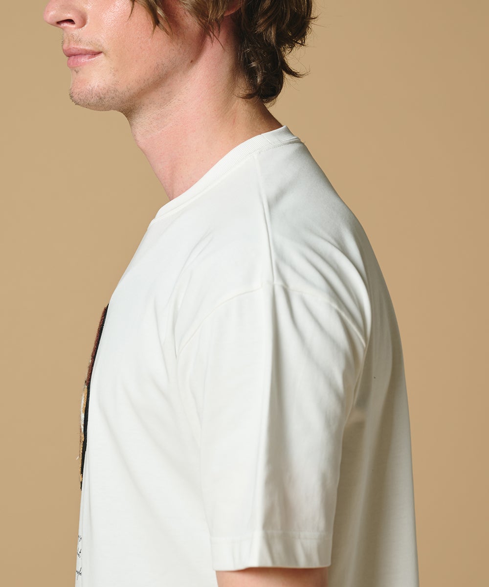 MENS】D/him スケボーベアワッペンTシャツ （WEB限定）（YOICHI