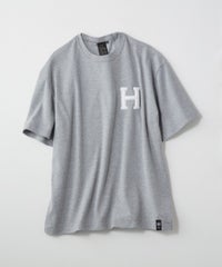 グレー